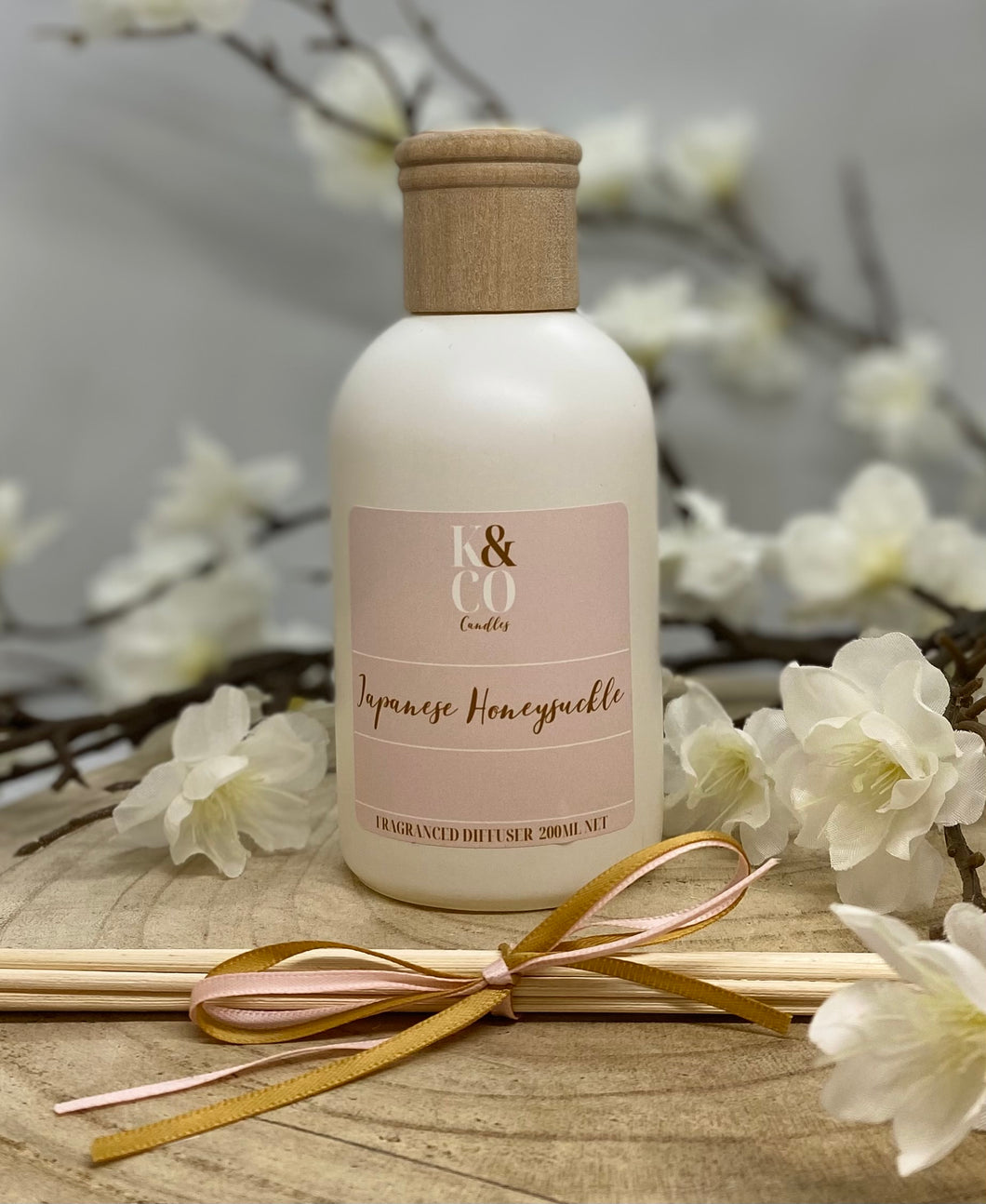 Signature Reed Diffuser - Japanese Honeysuckle